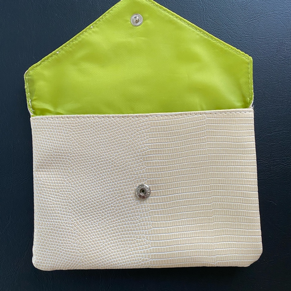 ipsy Cream Lizard-Texture Clutch with Lime Green Lining